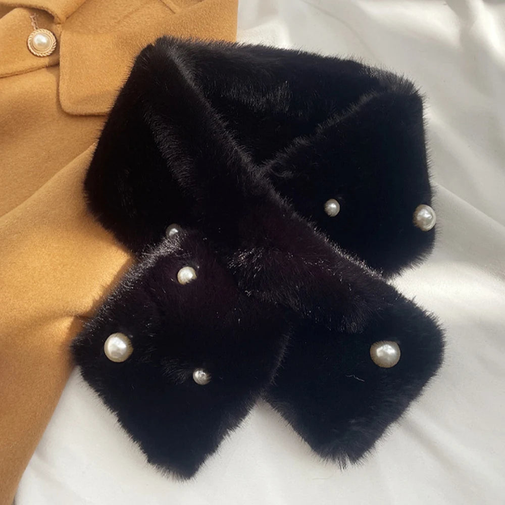 VelvetPearl™ Premium Halstørklæde i Kunstpels med Krydsudskæring