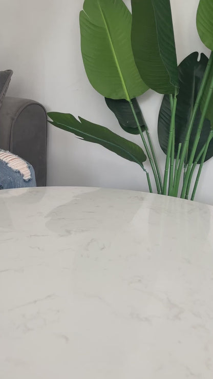 Kora™ Mist Grooming Brush